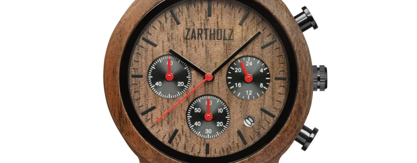 immagine orologio di legno zartholz